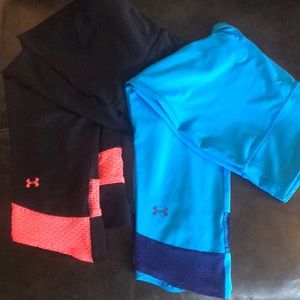🌿Two pair Under Armour running Capris